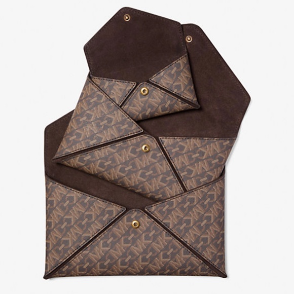 New Michael Kors 3 in 1 Empire Monogram wallet/pouch Gorgeous! - Picture 2 of 7